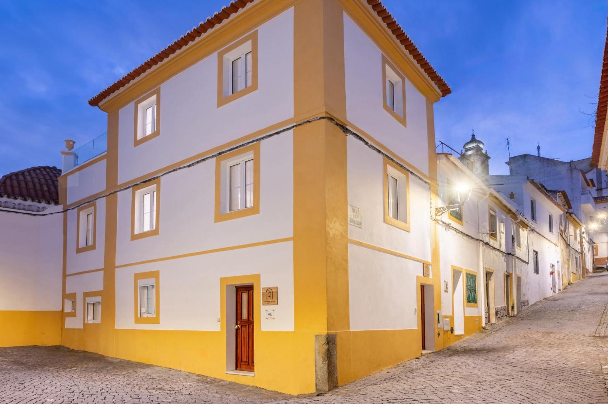 Azinheira Suites Townhouse - Alojamento Turistico (Adults Only) Elvas Zewnętrze zdjęcie